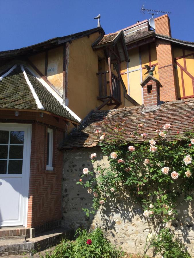 Les Papouz Bed and Breakfast Gommecourt Exteriör bild