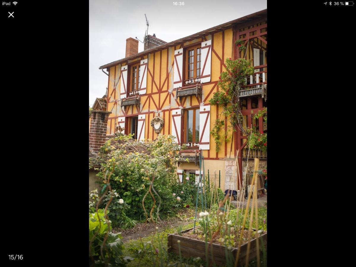 Les Papouz Bed and Breakfast Gommecourt Exteriör bild