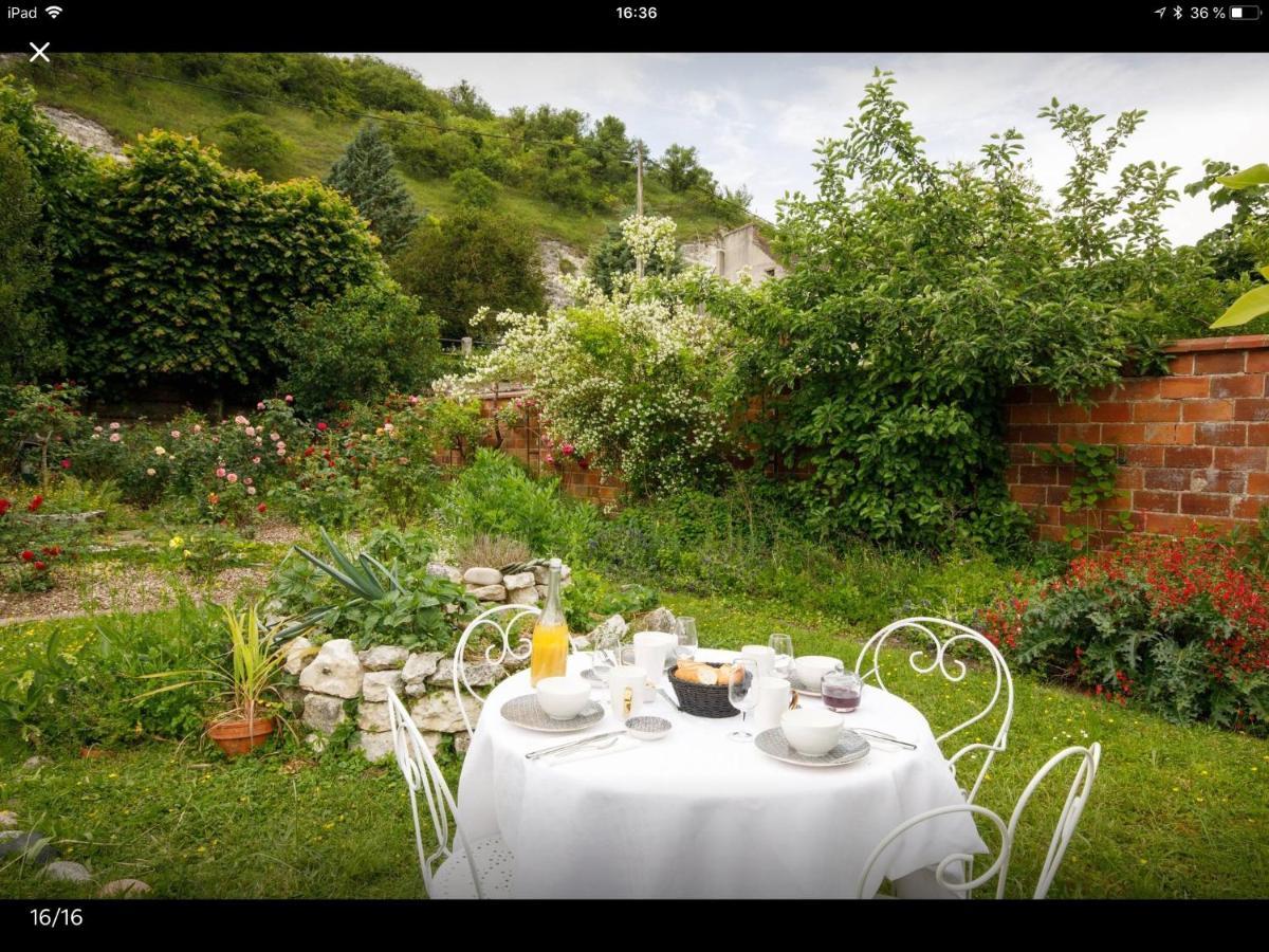 Les Papouz Bed and Breakfast Gommecourt Exteriör bild